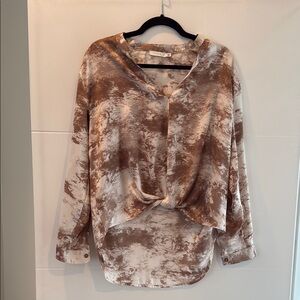 Lush long sleeve blouse